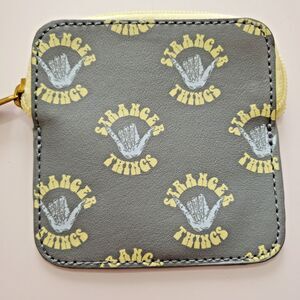 Funko Stranger Things Coin Purse Zip Wallet Pouch 4" Gray Yellow Hang Loose Hand